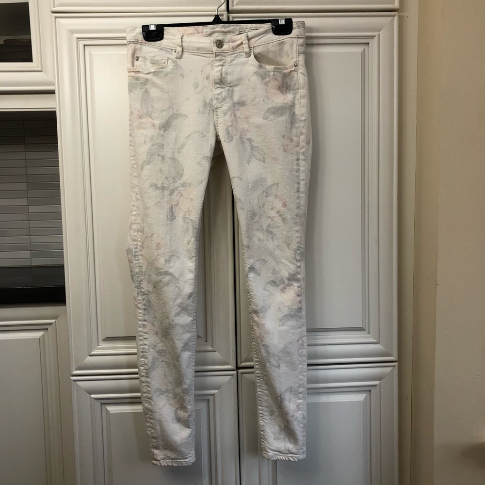 Zara medium rise women’s floral jeans